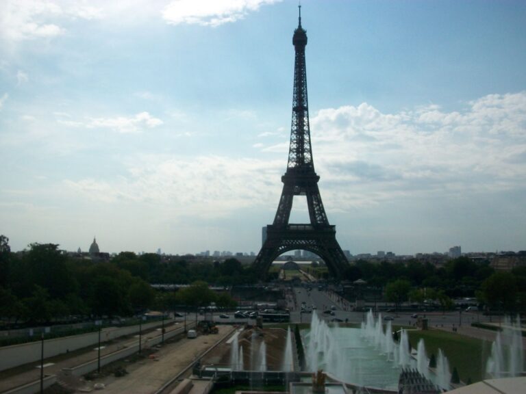 paris=eifel tower